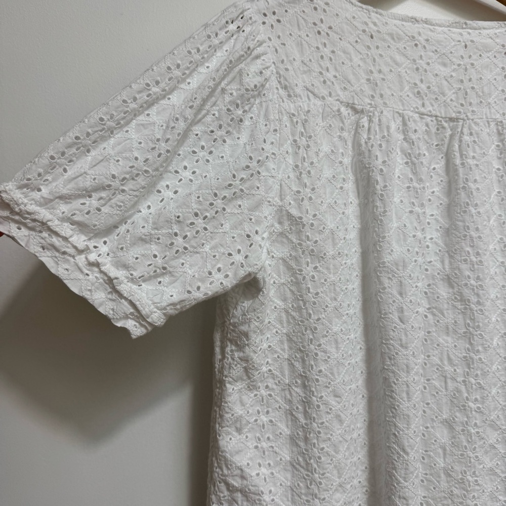 Draper James V-Neck Short Sleeve Eyelet Embroidered Top XL - Picture 9 of 13